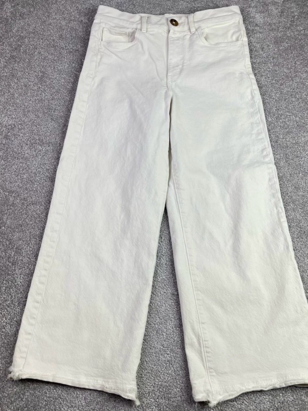 Loft Jeans Women's 24 Cream Wide Leg Crop Mid-Rise Frayed Hem Summer